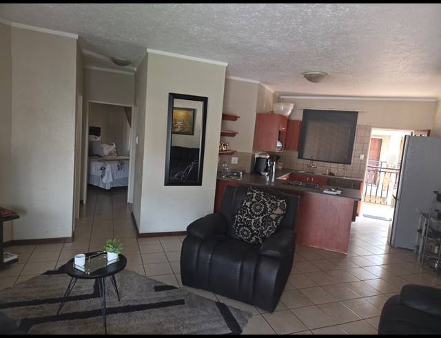 2 BEDROOM APARTMENT FOR SALE IN RUSTENBURG CENTRAL